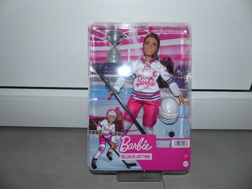 Barbie You Can Be Anything Hockey Player, Kinderen en Baby's, Speelgoed | Poppen, Nieuw, Barbie, Ophalen of Verzenden