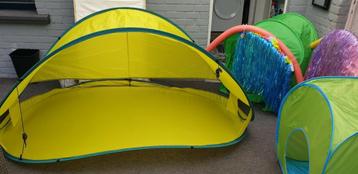 4 Tenten en 3 items voor Kinderparcour. Groot Pakketformaat beschikbaar voor biedingen