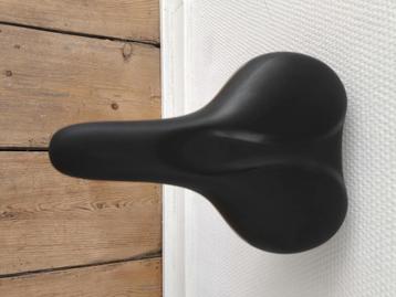 Zadel Selle Royale + Zadelpen beschikbaar voor biedingen
