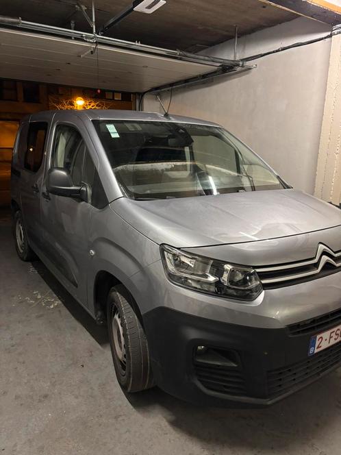 Bestelwagen te huur  automaat 31.000km, Autos, Camionnettes & Utilitaires, Particulier, Citroën, Diesel, Automatique, Enlèvement