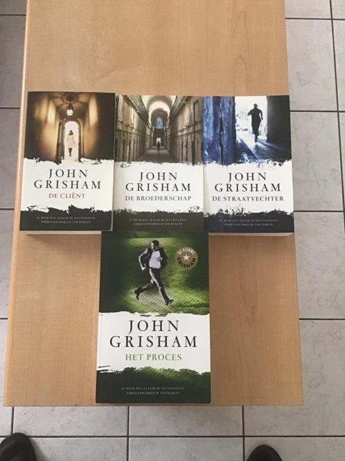 4 boeken John Grisham voor 5 euro., Boeken, Thrillers, België, Ophalen of Verzenden