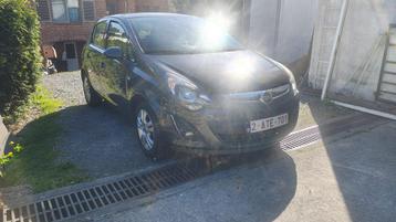 Opel Corsa 1.2 essence, 2013, 68000 km beschikbaar voor biedingen