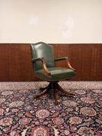 Klassiek Engels Chesterfield Bureaustoel, Antiek en Kunst, Antiek | Kantoor en Zakelijk, Ophalen of Verzenden