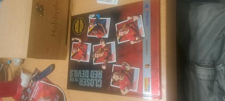 Carrefour closer to the red devils 2022, Hobby en Vrije tijd, Stickers en Plaatjes, Zo goed als nieuw, Ophalen of Verzenden