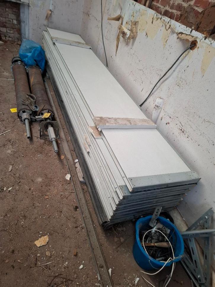 Portail sectionnel électrique, Bricolage & Construction, Fenêtres & Moustiquaires, Utilisé, Porte de garage, Métal, Enlèvement