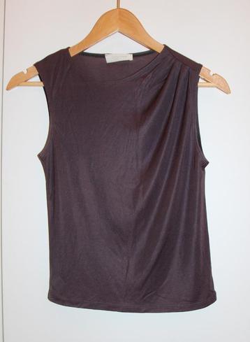 Top soyeux aubergine Divina Italy beschikbaar voor biedingen