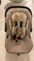 Babyautostoeltje en reiswieg - 0 tot +/- 6 maanden, Kinderen en Baby's, Autostoeltjes, Autogordel