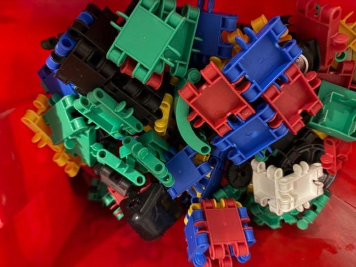 Clics bouwblokken – kleurrijke set met wielen, Kinderen en Baby's, Speelgoed | Bouwstenen, Gebruikt, Ophalen