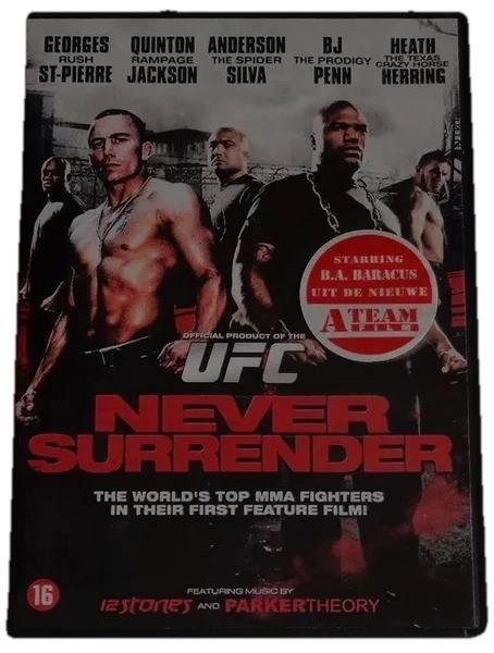 NEVER SURRENDER dvd NL SOUS-TITRES UFC Action MMA, CD & DVD, DVD | Autres DVD, Comme neuf, Envoi