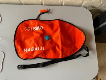 Boei voor openwaterzwemmen beschikbaar voor biedingen