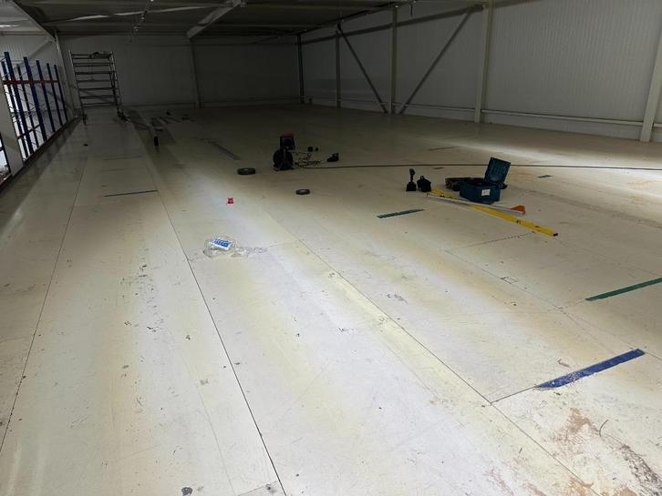 Gebruikte Vloerplaat 38mm C-dur harde persing Spaanplaat, Zakelijke goederen, Kantoor en Winkelinrichting | Magazijn, Stelling en Opslag