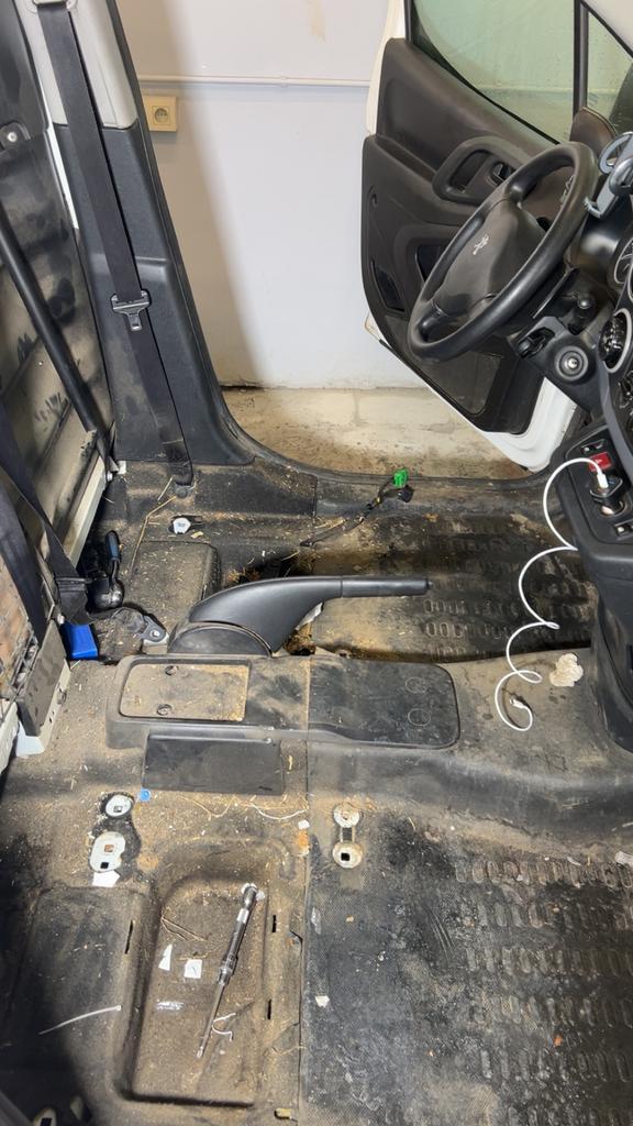 Service de nettoyage à domicile auto et plus, Autos : Pièces & Accessoires, Climatisation & Chauffage, Pièces américaines, Audi