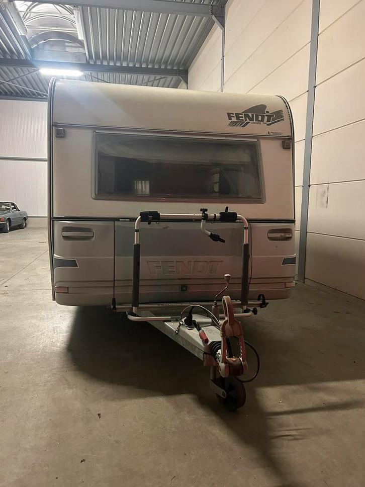 Caravan fendt, Caravans en Kamperen, Caravans, Particulier, tot en met 4, 1000 - 1250 kg, Rondzit, Fendt, Frans bed, 5 tot 6 meter