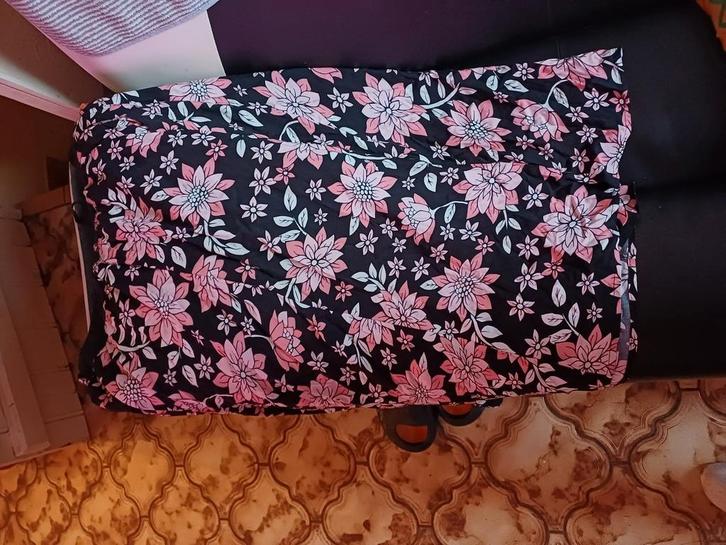 5 prachtige XXL-rokken in goede staat, Kleding | Dames, Rokken, Zo goed als nieuw, Ophalen of Verzenden