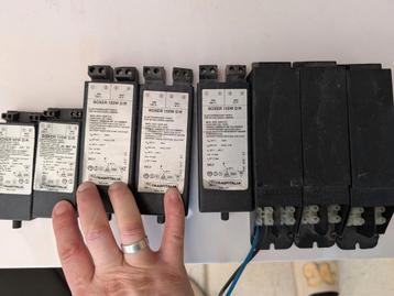 Transformators 230v/12v 8 stuks 15€ voor alles beschikbaar voor biedingen