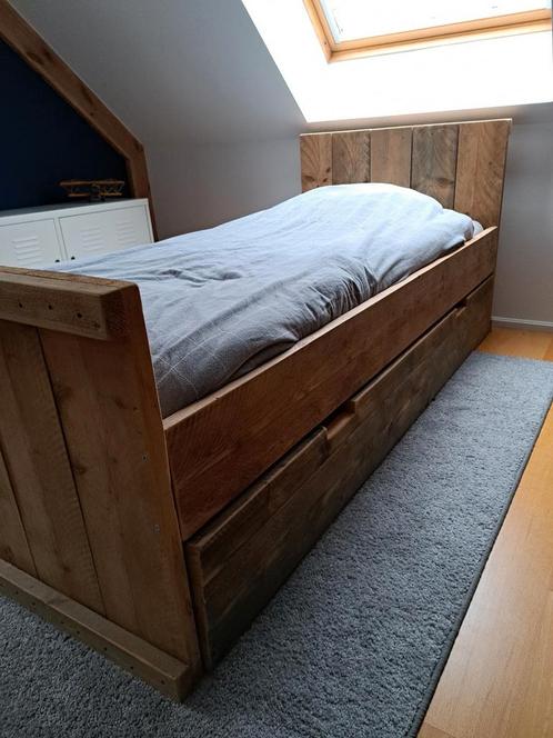 Bed steigerhout met bureau en speelgoedkist, Maison & Meubles, Chambre à coucher | Lits, Comme neuf, 90 cm, Bois d'échafaudage