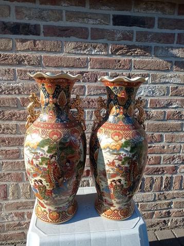 chineze vazen - oosterse beschildering beschikbaar voor biedingen