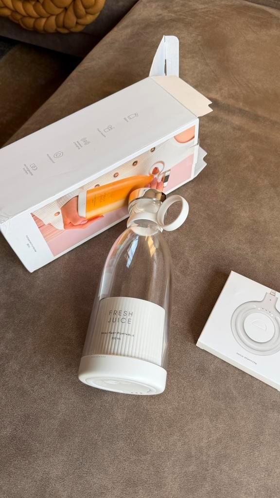 Fresh Juice - Portable Mini Fruit Blender - 380ml, Elektronische apparatuur, Blenders, Nieuw, Blender to go, Ophalen