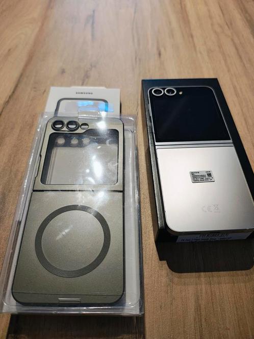 Samsung Galaxy Z Flip6, Telecommunicatie, Mobiele telefoons | Samsung, Zo goed als nieuw, Overige modellen, 256 GB, Android OS