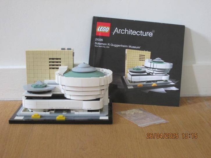 Lego set 21035 Solomon R. Guggenheim Museum, Enfants & Bébés, Jouets | Duplo & Lego, Comme neuf, Lego, Ensemble complet, Enlèvement ou Envoi