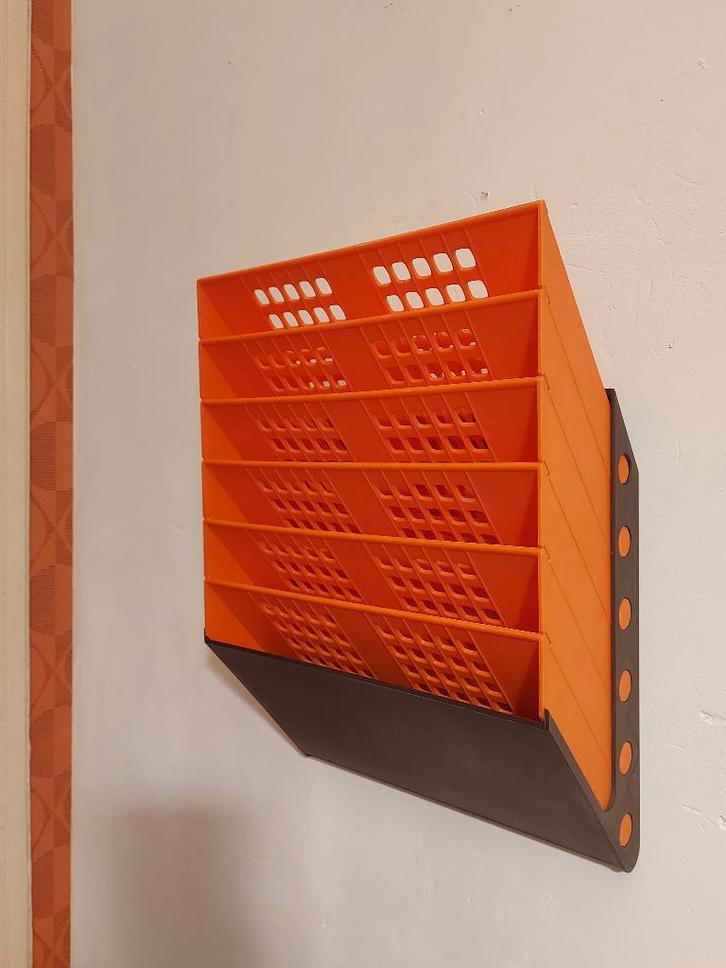 Space Age magazine rek, 1970s, Huis en Inrichting, Woonaccessoires | Krantenbakken en Lectuurbakken, Zo goed als nieuw, Ophalen