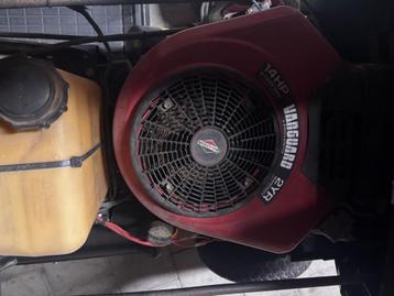 14 hp 2 cilinder moter zitmaaier beschikbaar voor biedingen