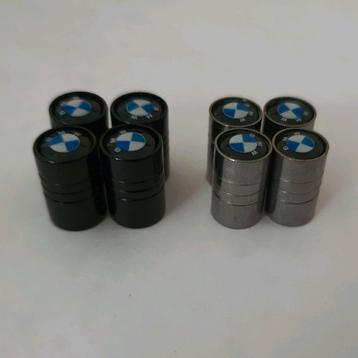 Set van x4 Bmw ventieldopjes zwart of zilver beschikbaar voor biedingen