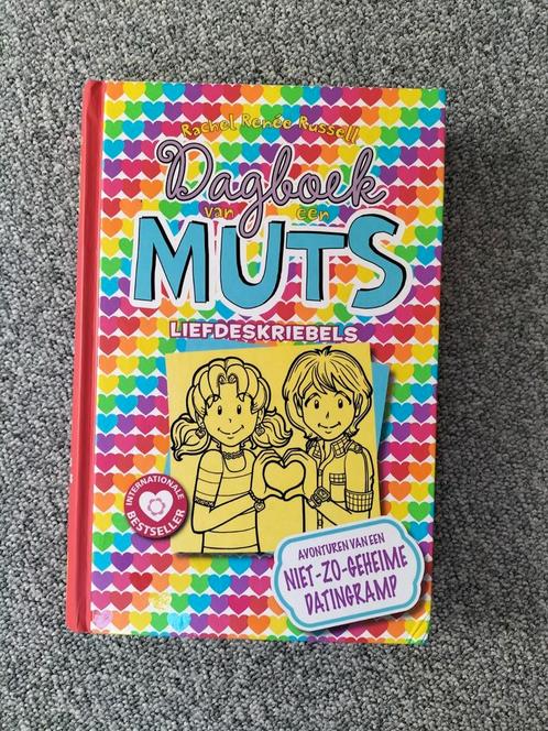 Rachel Renée Russell - Liefdeskriebels, Boeken, Kinderboeken | Jeugd | 10 tot 12 jaar, Zo goed als nieuw, Ophalen of Verzenden