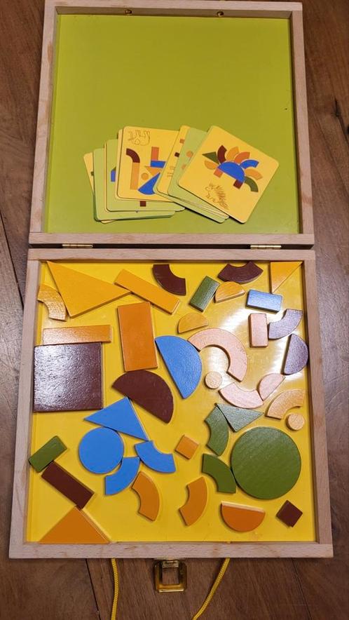 Jeu de formes géométriques Djeco en bois, Kinderen en Baby's, Speelgoed | Houten speelgoed, Zo goed als nieuw, Ophalen