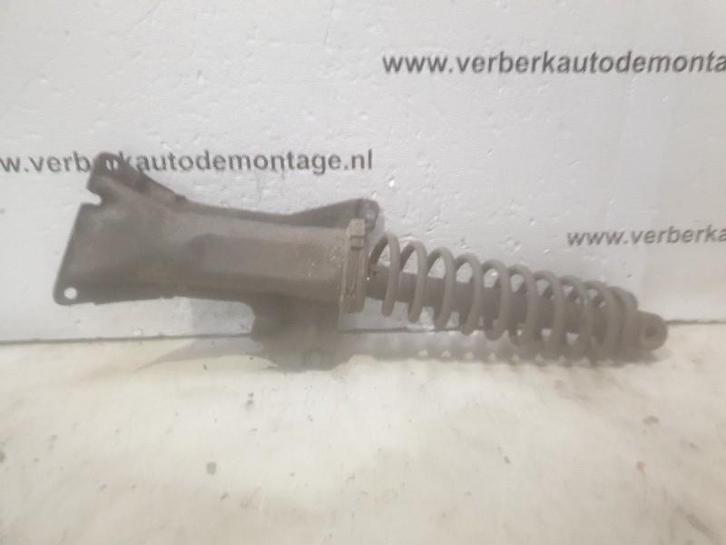 VEERPOOT LINKS ACHTER Audi 80 (B4) (01-1991/12-1995), Auto-onderdelen, Ophanging en Onderstel, Audi, Gebruikt