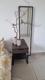 Nachttafeltje bruin, Enlèvement