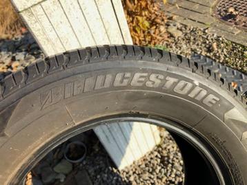 4 pneu hiver Bridgestone 235/60 R16