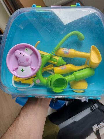 Peppa pig dokter setje beschikbaar voor biedingen
