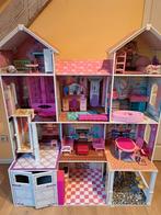 Grote poppenhuis voor barbies met een paar meubels, Kinderen en Baby's, Ophalen, Poppenhuis