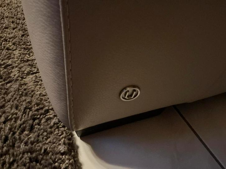 2 lederen duozitters van het merk natuzzi, Huis en Inrichting, Zetels | Zetels, Gebruikt, Leer, Ophalen