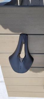 Fizik Argon R5 zadel, Fietsen en Brommers, Fietsonderdelen, Ophalen, Racefiets, Nieuw, Zadel
