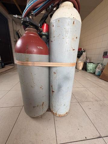 Autogeen lastoestel + gasfless beschikbaar voor biedingen