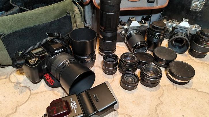 Lot van 3 functionerende cameras Praktica & Sigma, Audio, Tv en Foto, Fotocamera's Analoog, Gebruikt, Ophalen of Verzenden