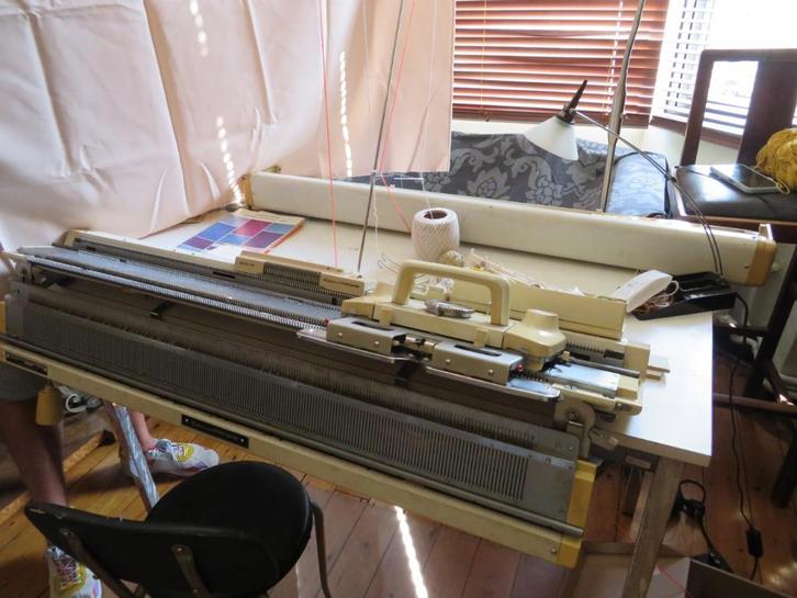 breimachine Empisal Knitmaster, Hobby en Vrije tijd, Breien en Haken, Gebruikt, Breien, Machine, Ophalen