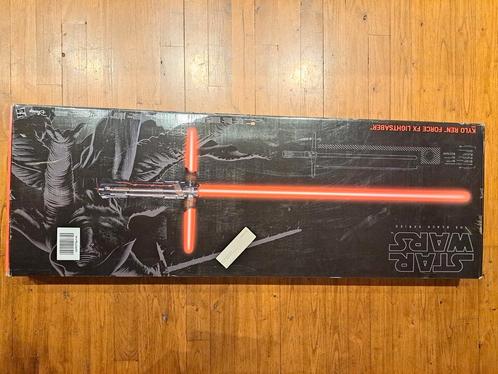 Star Wars The Black Series: Kylo Ren Force FX lightsaber, Verzamelen, Star Wars, Zo goed als nieuw, Replica, Ophalen