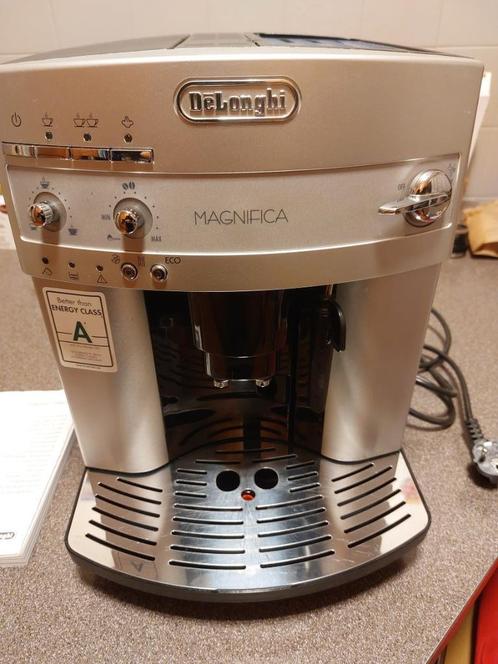 De'Longhi ESAM 3200.S Magnifica, Elektronische apparatuur, Koffiezetapparaten, Gebruikt, Gemalen koffie, Koffiebonen, Espresso apparaat