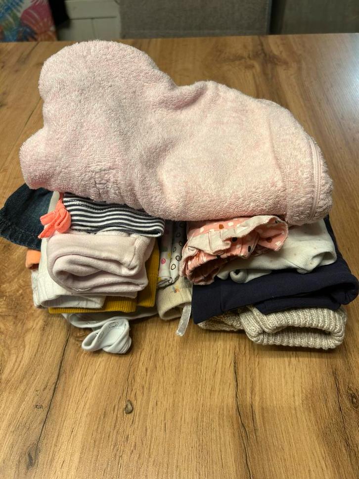 Pakket meisjeskleding maat 50/56, Kinderen en Baby's, Babykleding | Baby-kledingpakketten, Gebruikt, Maat 50, Ophalen
