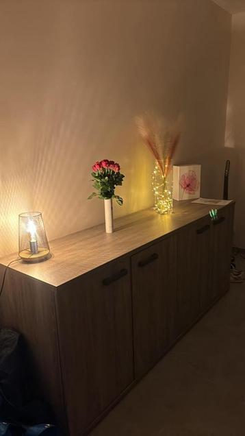 Dressoir beschikbaar voor biedingen