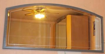 grote dressoir spiegel beschikbaar voor biedingen