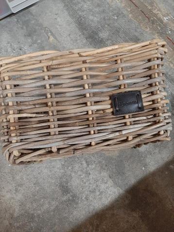 Fietsmandje rotan merk Fastrider beschikbaar voor biedingen