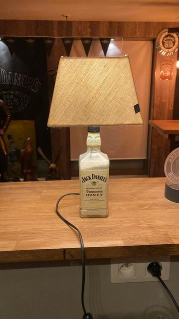 Jack Daniëls HONEY tafel lamp ! beschikbaar voor biedingen