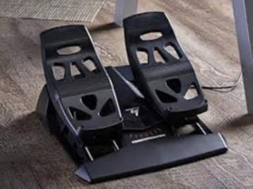 Thrustmaster T-Flight Rudder Pedals beschikbaar voor biedingen