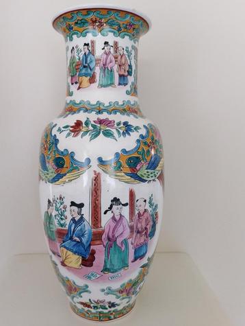 Vase chinois, 30 cm de haut, estampillé