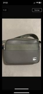 Sacoche Lacoste comme neuf, Bijoux, Sacs & Beauté, Sacs | Sacs à bandoulière, Enlèvement, Comme neuf, Gris, Autres marques