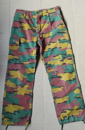 vêtement beschikbaar voor biedingen